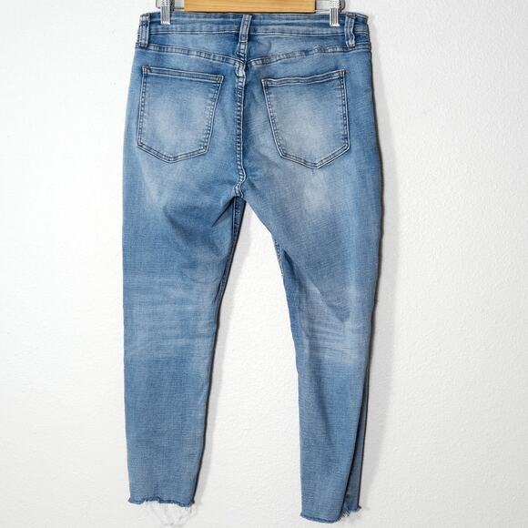 Pistola Raw Hem Ankle Jeans Light Wash Mid Rise Size 32 Clean Girl - Picture 2 of 10